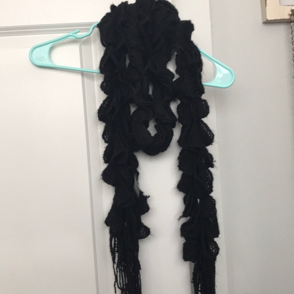 Black scarf